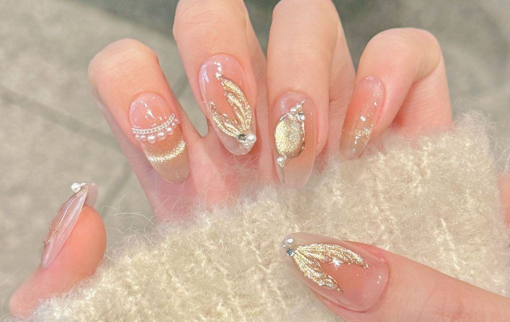 Gold Fishtail Blush Gradient Press-On Nails